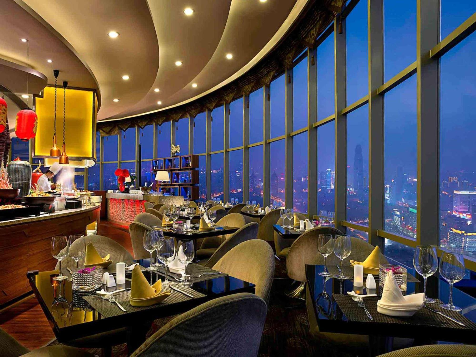 Enlux Hotel Jinan Exterior foto
